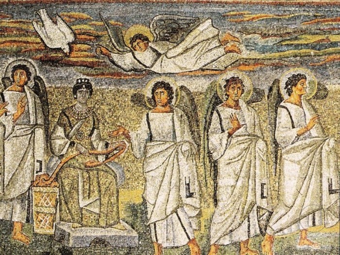 Принято считать, что одно из древнейших изображений Благовещения встречается в катакомбах Присциллы (III век). В этой сцене, где перед сидящей женщиной в тунике стоит юноша в римском одеянии, исследователи видят именно сцену Благовещения.
