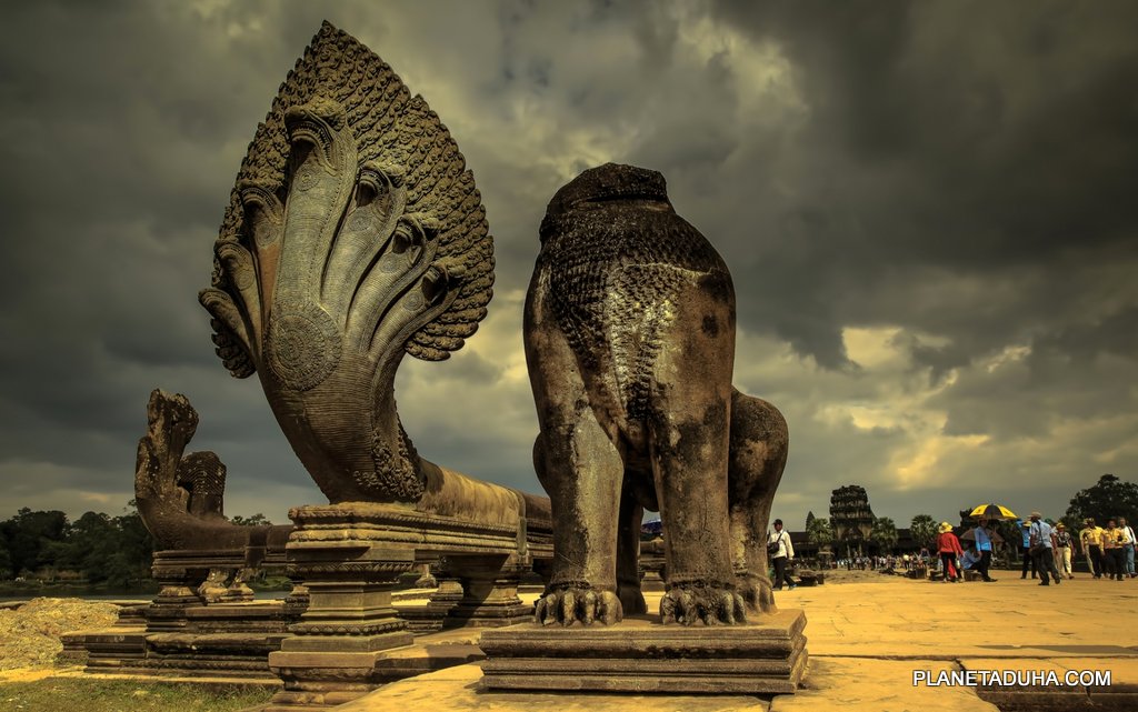 Храмы Ангкор в Камбодже