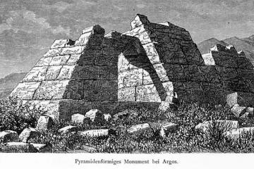 пирамида Эллинико, в Греции