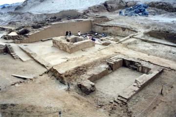 Пирамида Луны