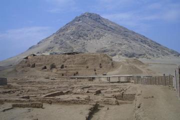 Пирамида Луны