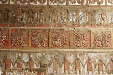 Пирамида Луны