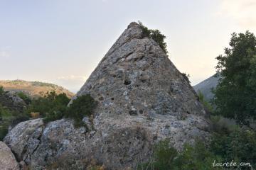 Пирамида в Ханье, Крит