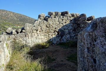 пирамида Эллинико, в Греции