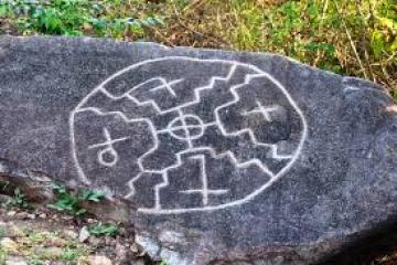 крест, петроглифы