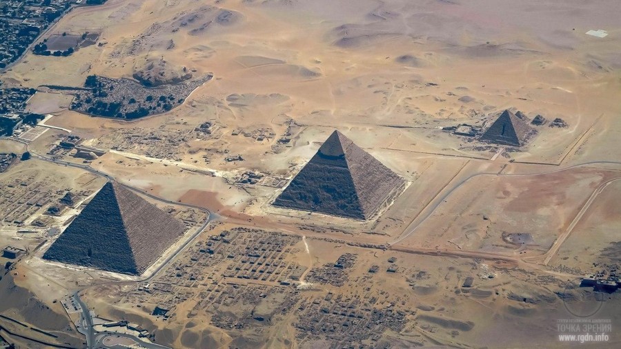 египетские пирамиды в Гизе