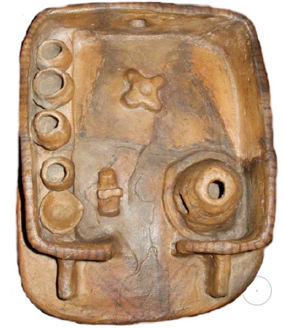 Глиняная модель трипольского дома. (Коллекция Платар).