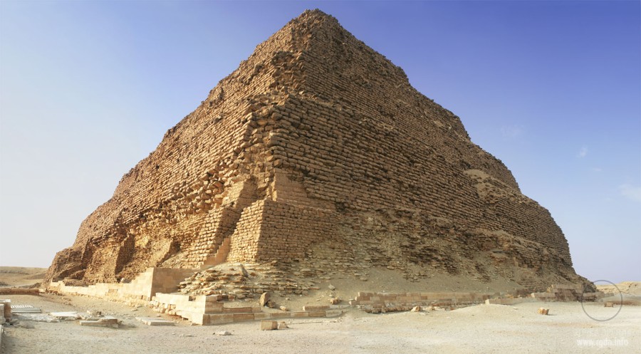 ступенчатая пирамид Джосера, Египет