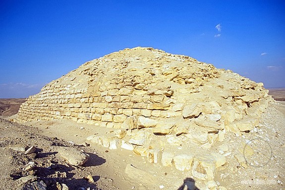 Пирамида в Сейле