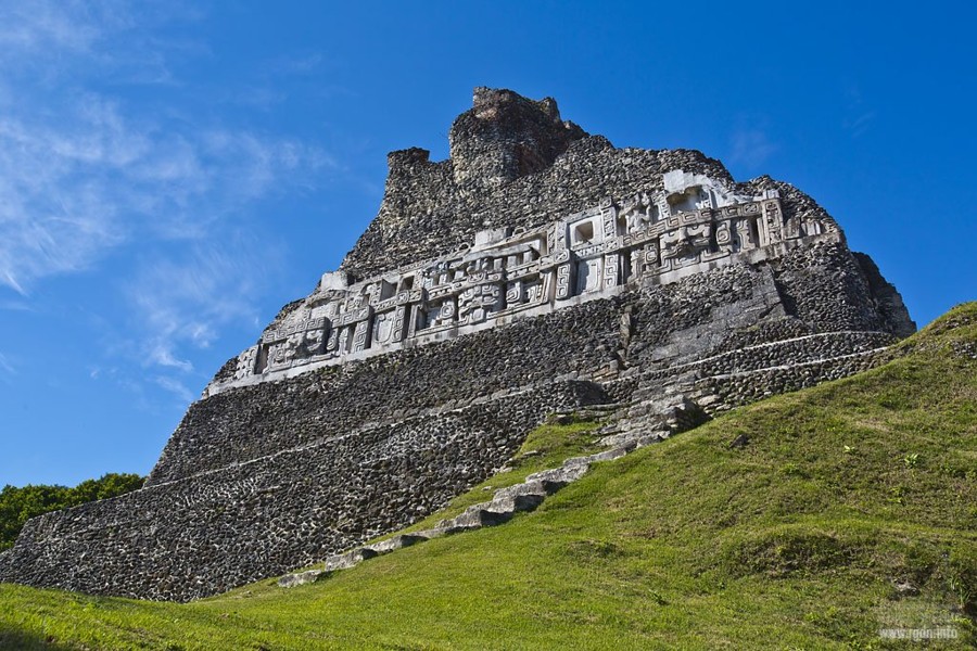 Шунантунич, мексиканские пирамиды майя