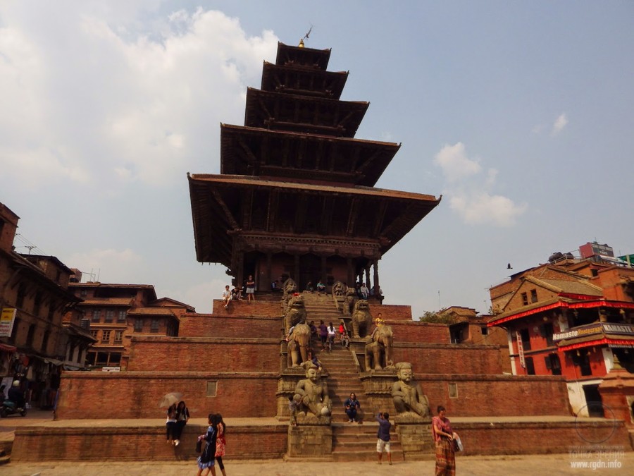 пагоды пирамиды в Катманду