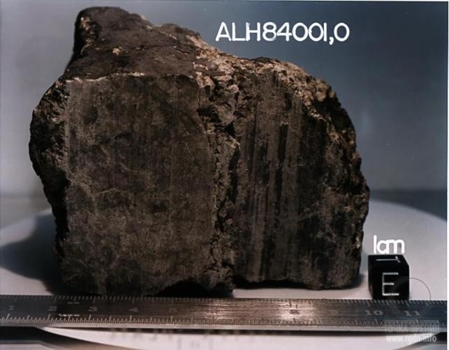 Марсианский метеорит ALH 84001