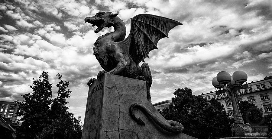 драконы, звери у моста Чинват