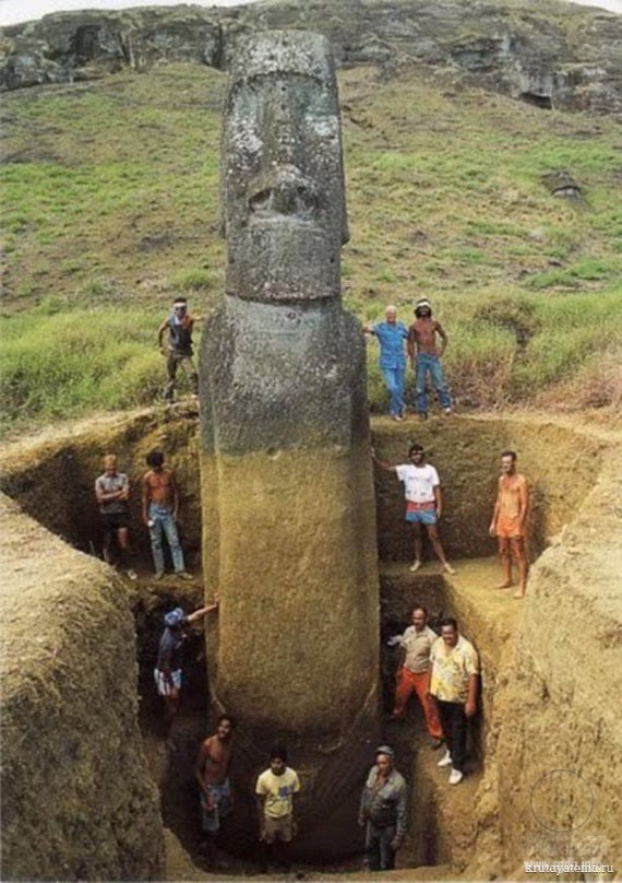 Моа́и (статуя, истукан, идол)  острова Пасхи