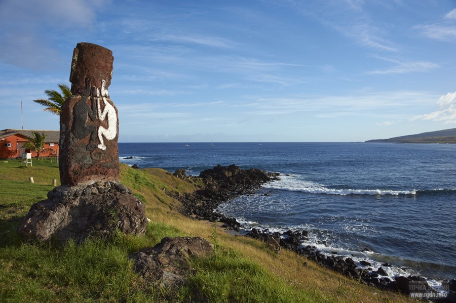 каменная статуя Моаи остров Пасхи